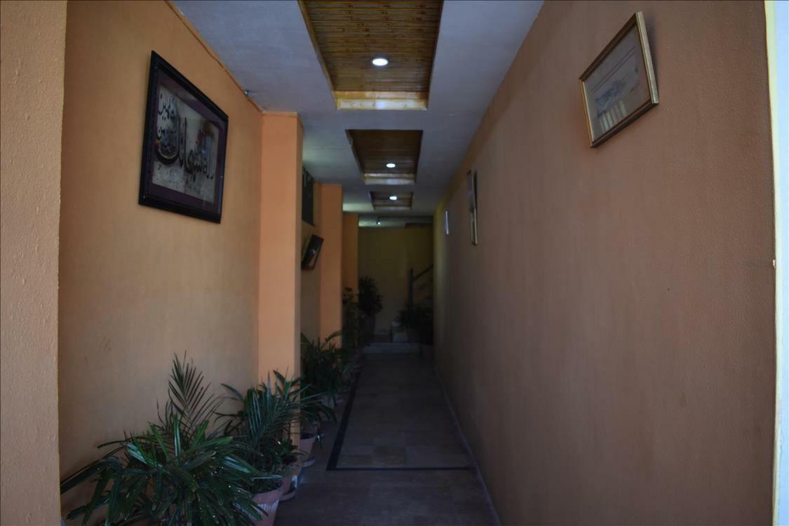 Mehran Hotel Rawalpindi Ngoại thất bức ảnh